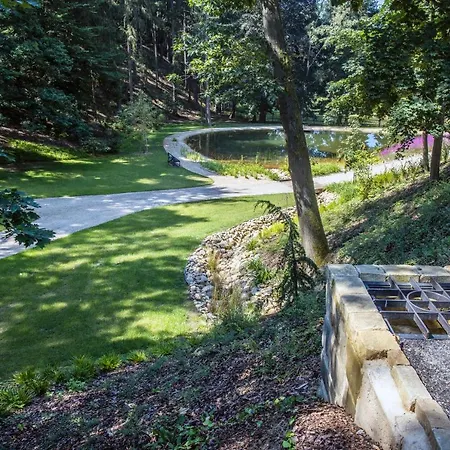 Capek Maison d'hôtes Branžež