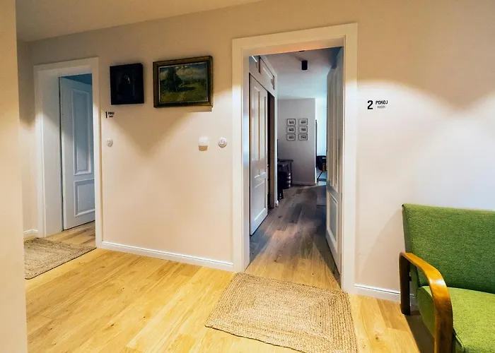 Capek 招待所 Branžež